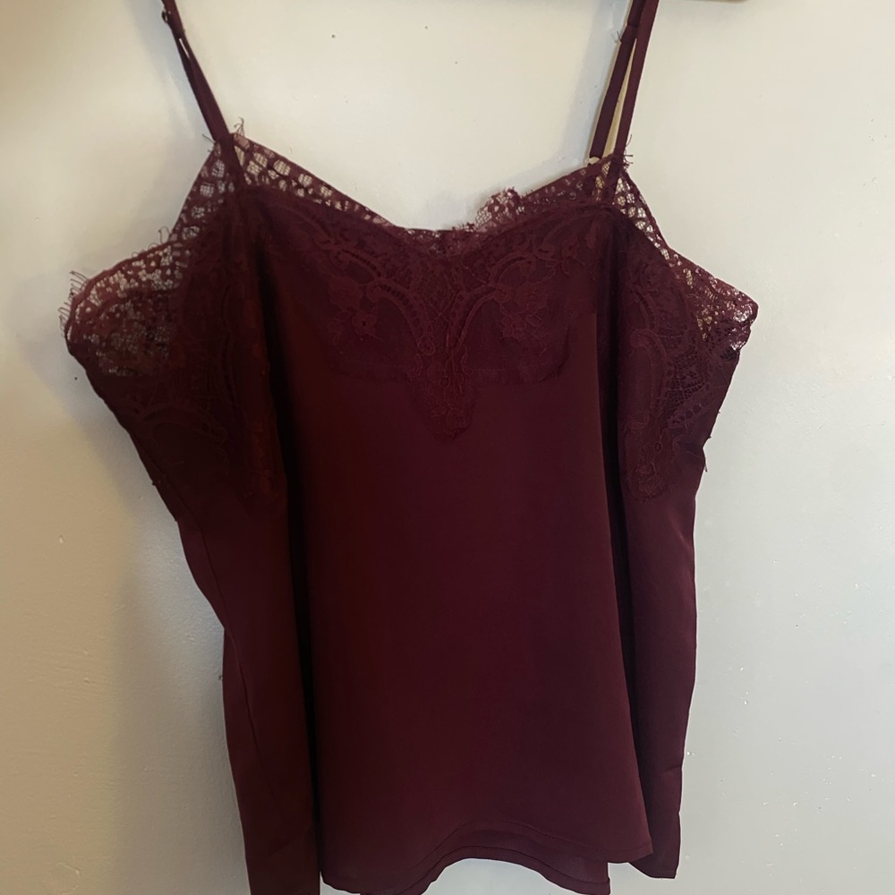 Lulu’s Lace Trim Cami Top